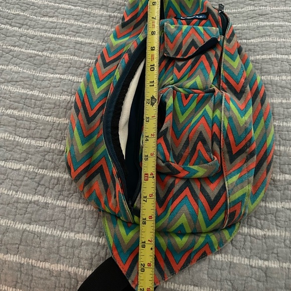 Kavu Rope Bag Wave Chevron Neon Sling Backpack Bag Green Blue Orange Adjustable - Picture 4 of 5